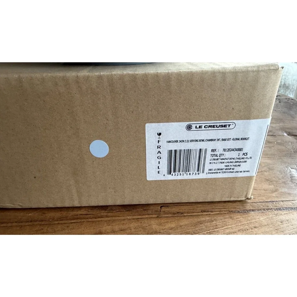 Le Creuset Stoneware Vancouver Serving Bowl 24 cm 2.2 L Chambray Blue NEW